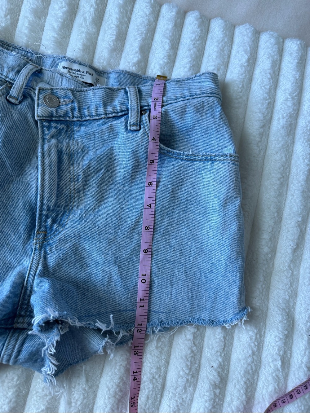 Abercrombie & Fitch The 90’s Straight Ultra High Rise Curve Love Shorts - Picture 6 of 7